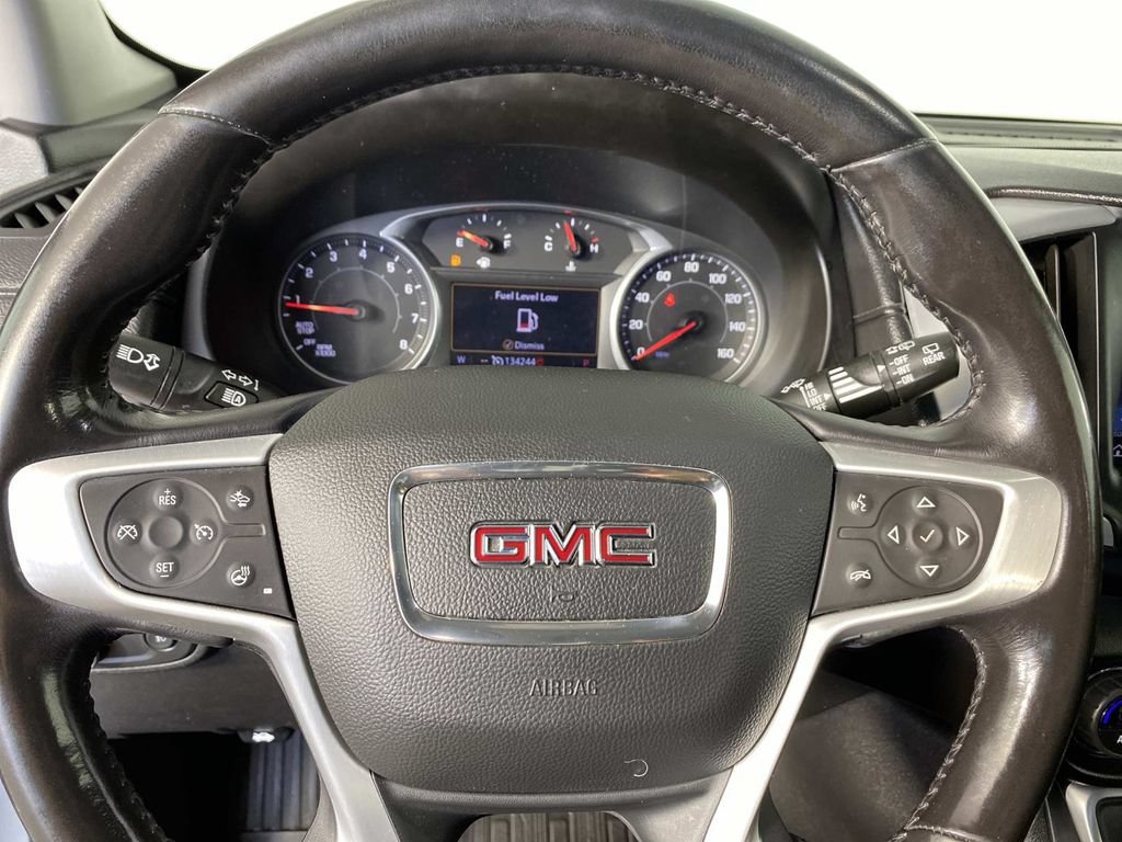Used 2022 GMC Terrain SLT w/ Infotainment Package II AWD/4WD image 15