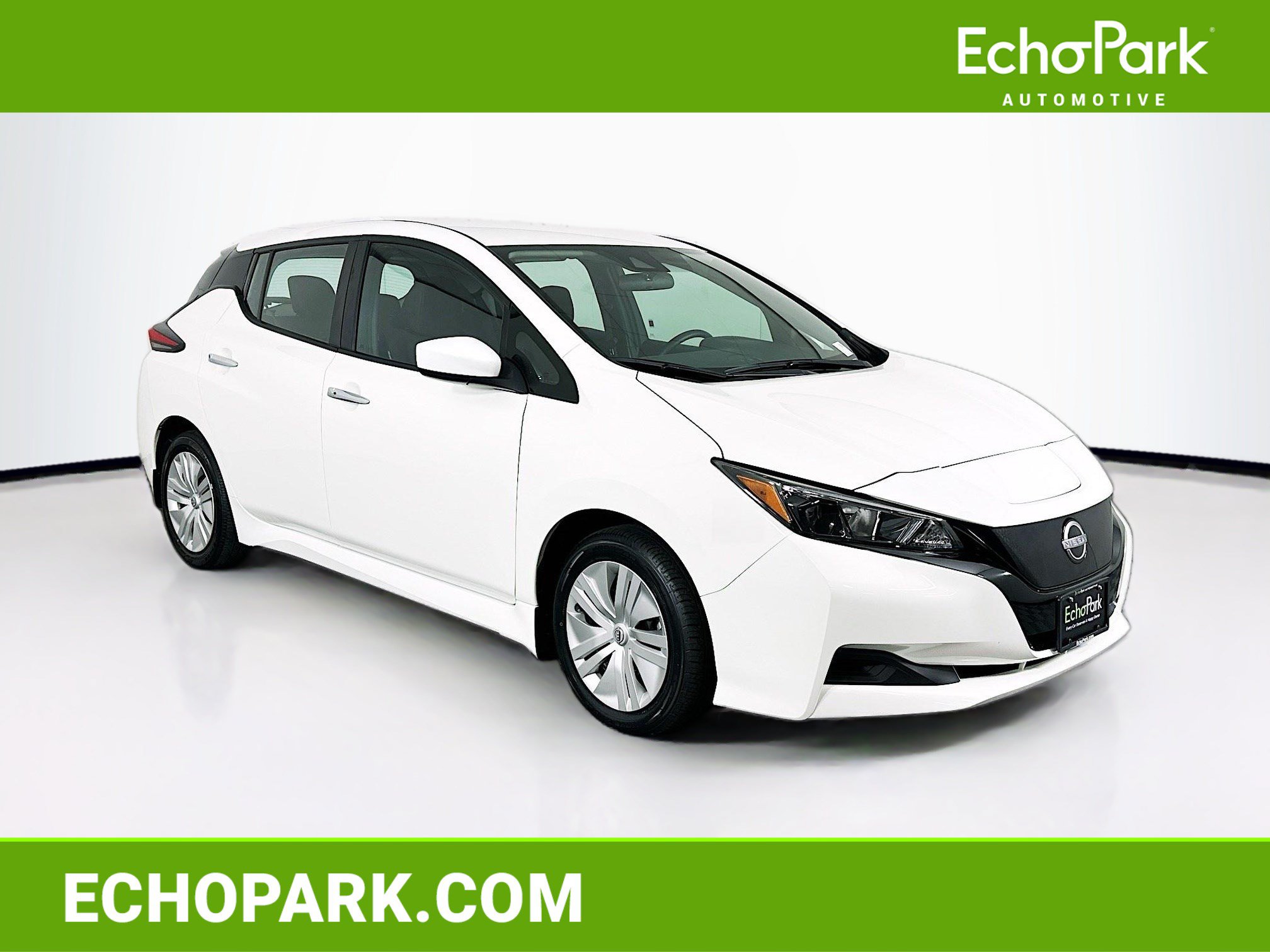 Used 2025 Nissan Leaf S FWD image 1