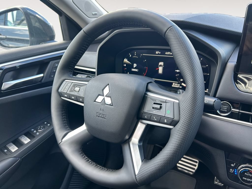 New 2026 Mitsubishi Outlander SEL FWD image 12