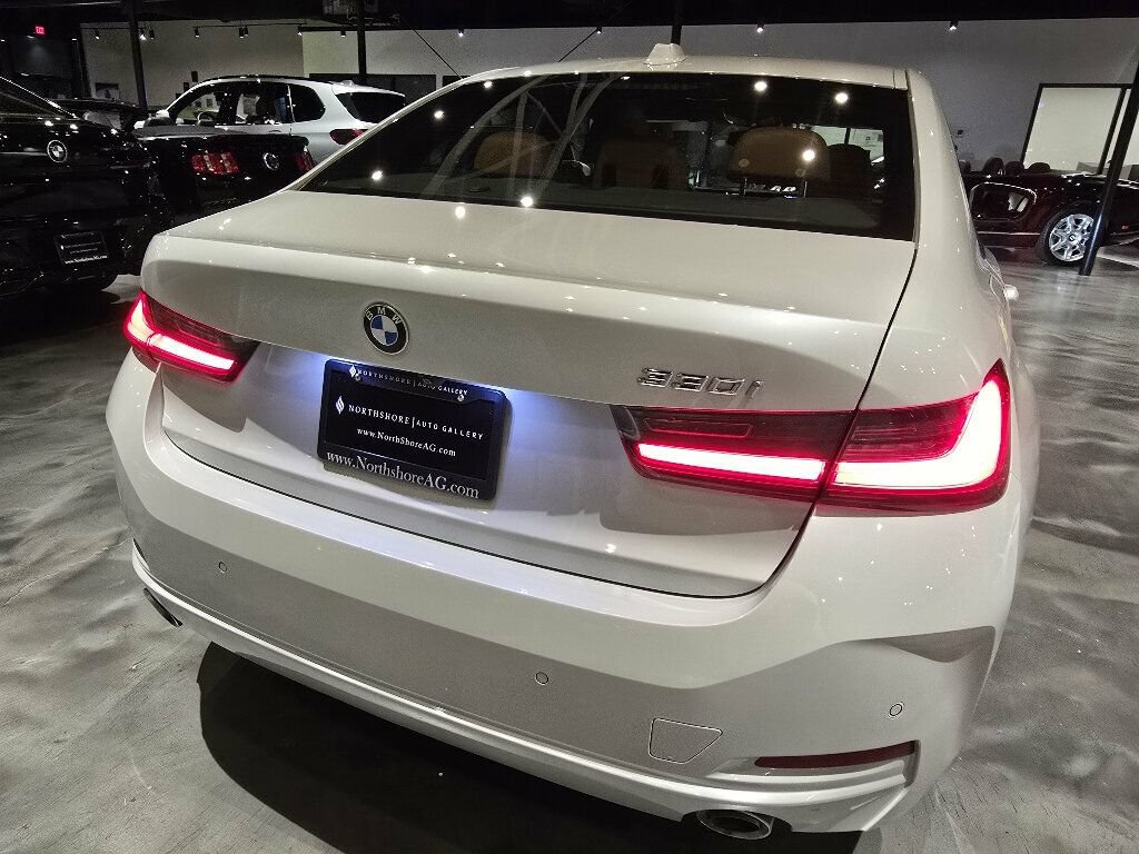 Used 2023 BMW 330i Sedan w/ Convenience Package RWD image 39
