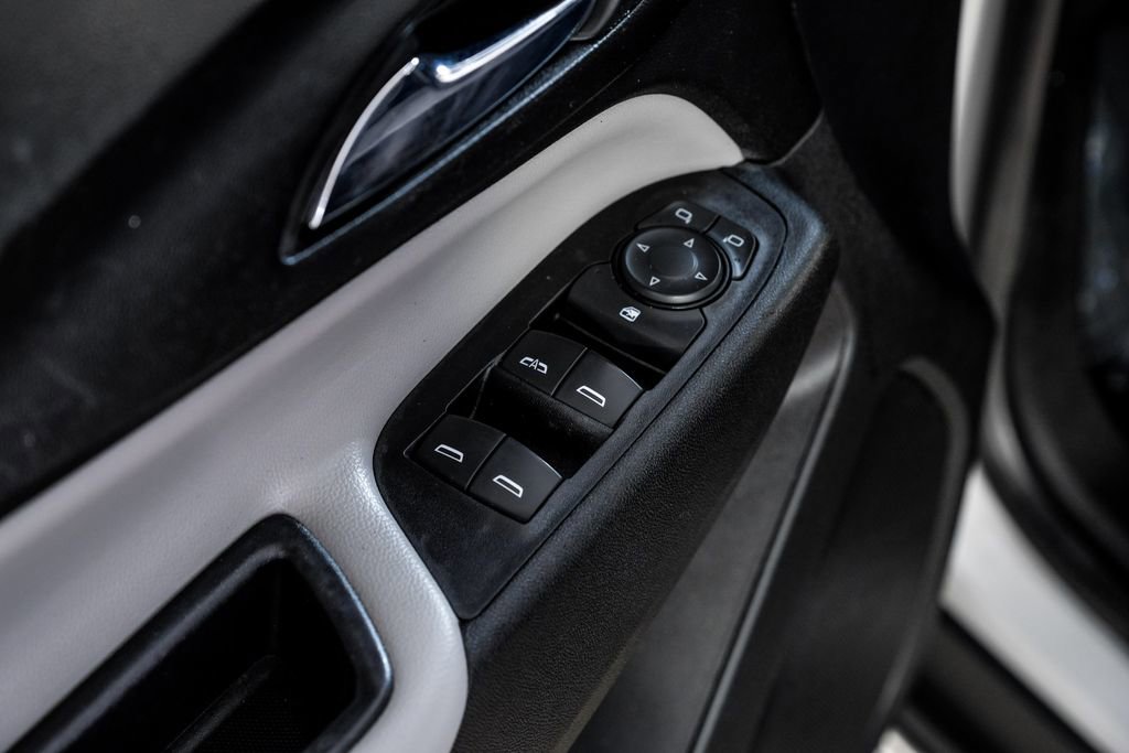 Used 2019 Chevrolet Equinox LT image 41