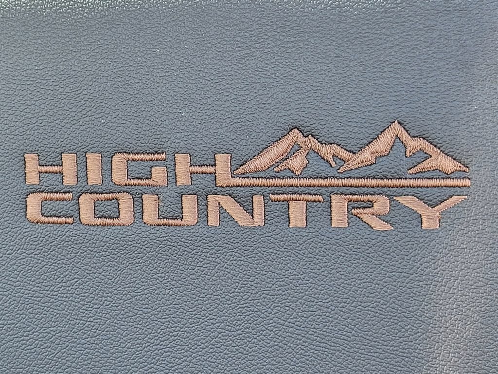 Used 2024 Chevrolet Silverado 2500 High Country w/ High Country Premium Package AWD/4WD image 19
