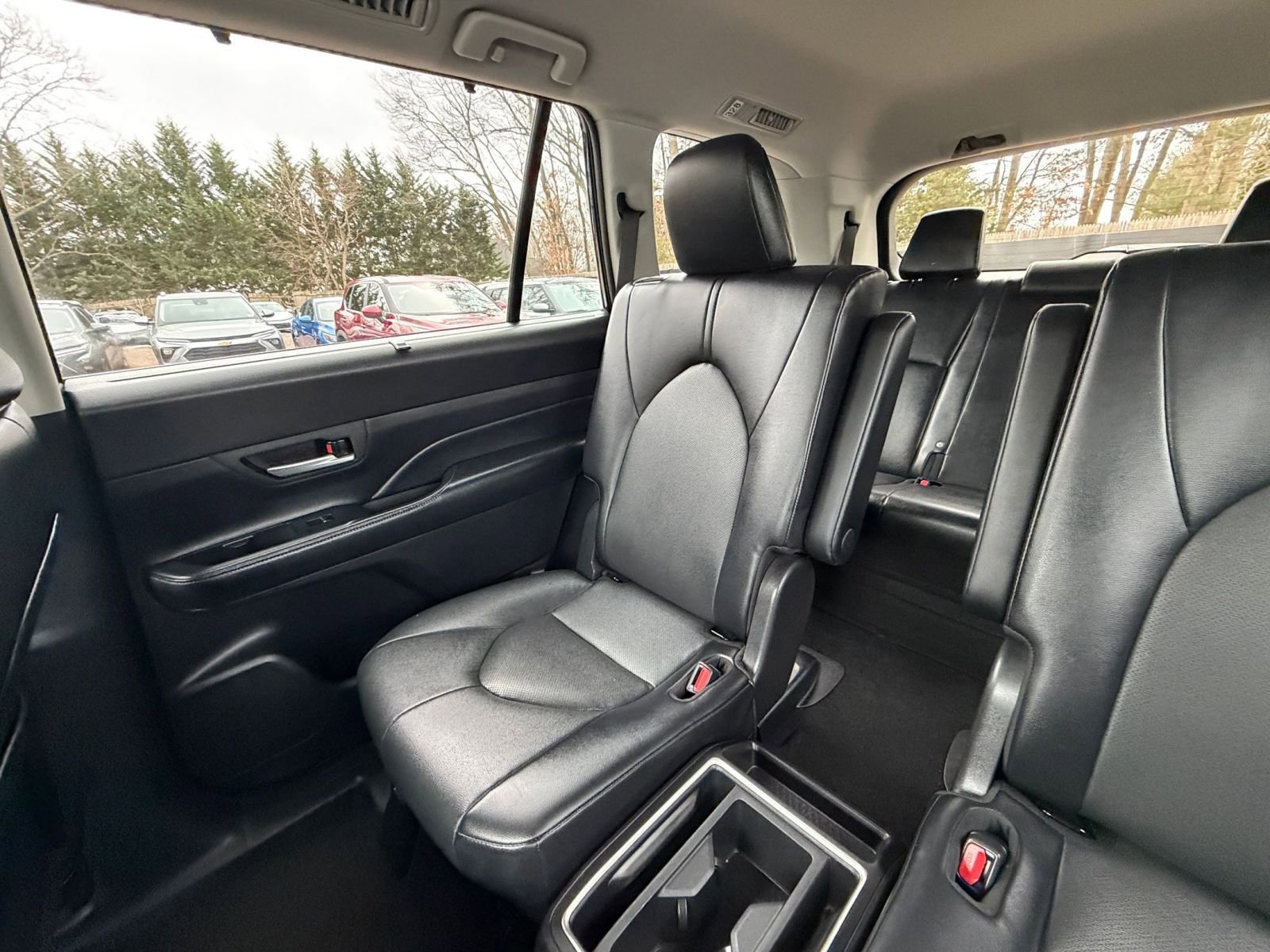 Used 2025 Toyota Grand Highlander FWD image 41