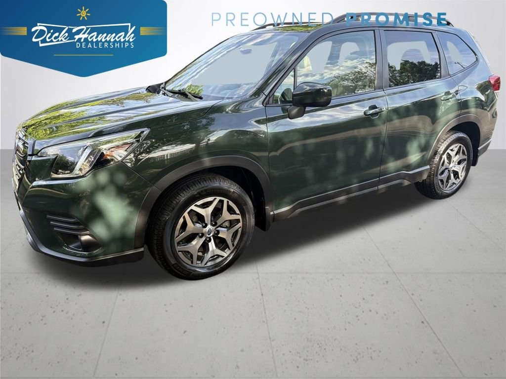 Used 2023 Subaru Forester Premium AWD/4WD image 1