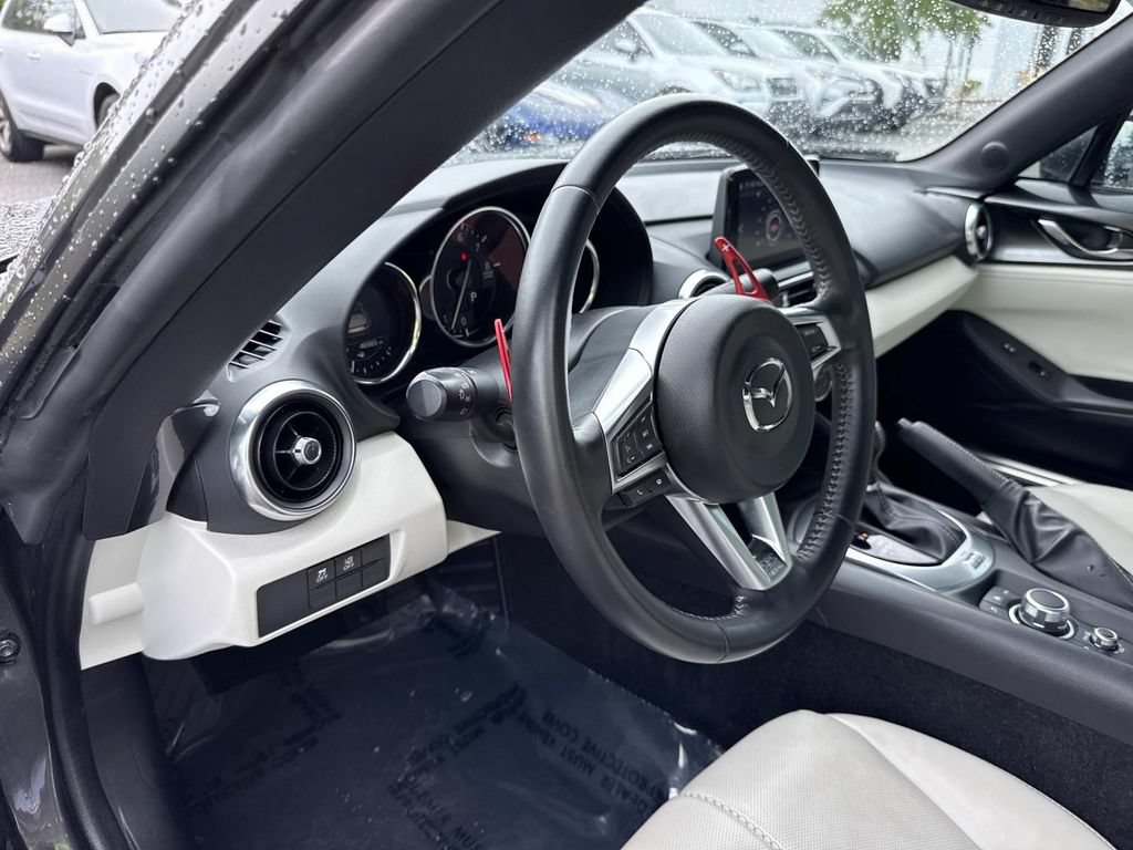 Used 2021 MAZDA MX-5 Miata RF Grand Touring RWD image 14