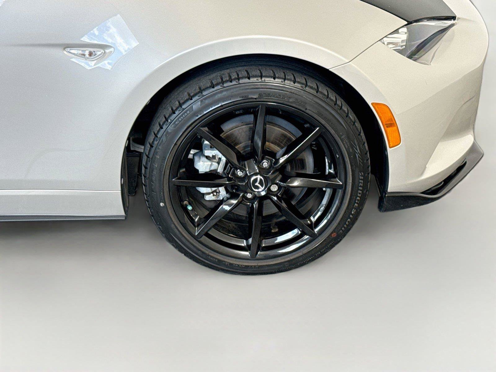 Used 2023 MAZDA MX-5 Miata Club RWD image 34