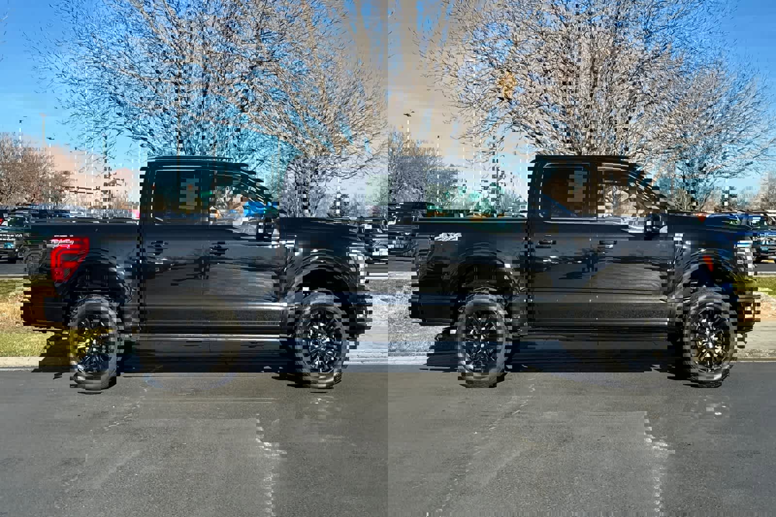 Certified 2024 Ford F150 Platinum w/ Equipment Group 702A High image 8