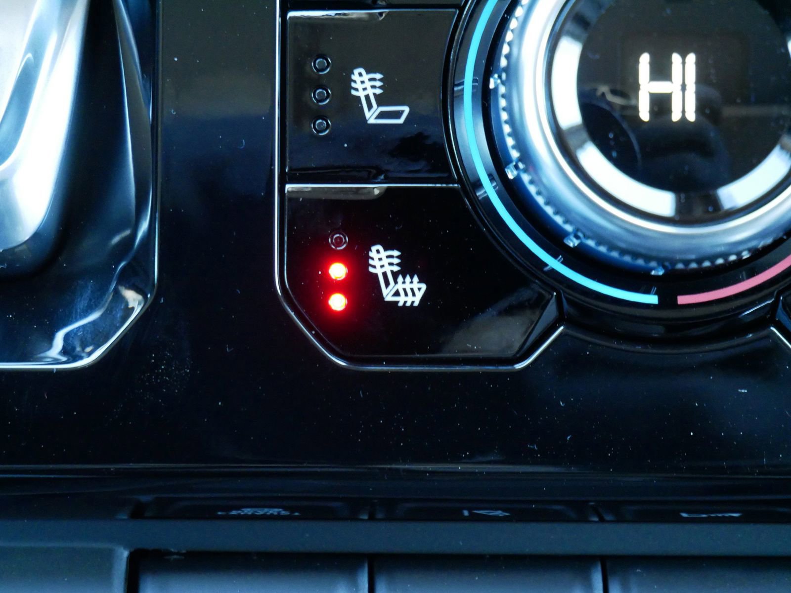 New 2026 GMC Sierra 3500 Denali w/ Denali Reserve Package image 14