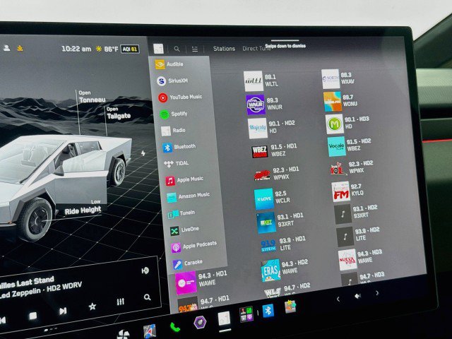 Used 2024 Tesla Cybertruck AWD Crew Cab image 14