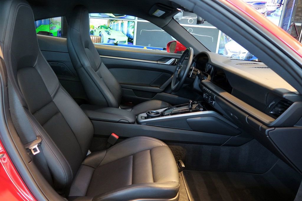 Used 2021 Porsche 911 Carrera 4 image 31