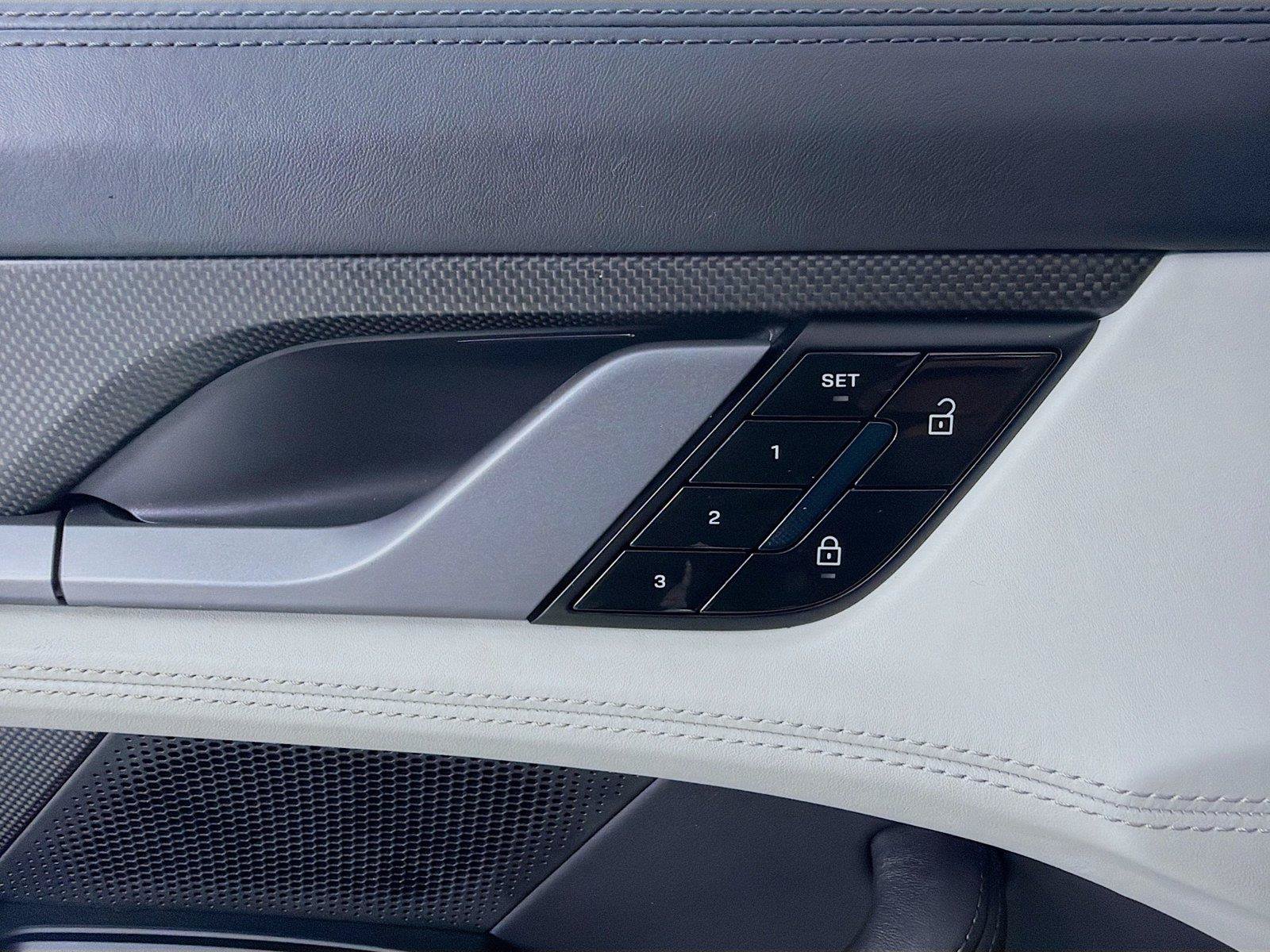 Certified 2020 Porsche Taycan Turbo S AWD/4WD image 7