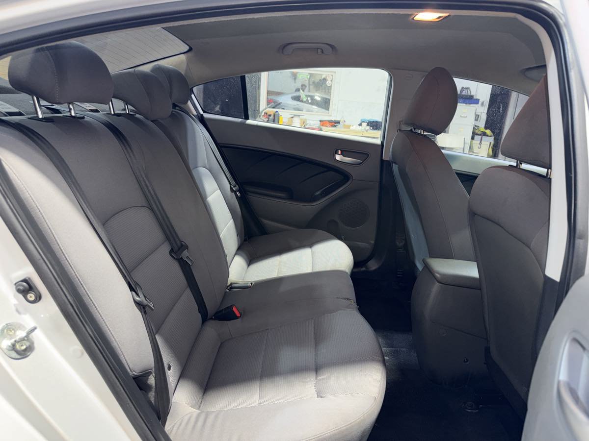 Used 2018 Kia Forte LX FWD image 23