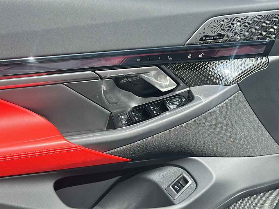 Used 2026 BMW M5 w/ Carbon Package image 16