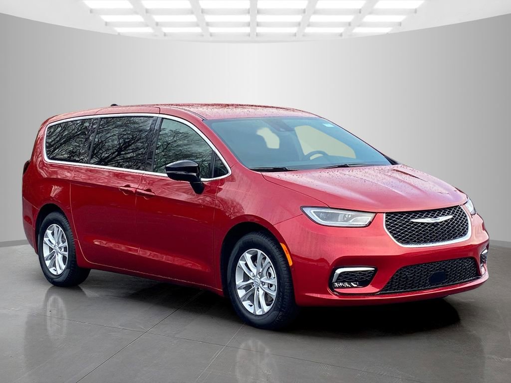 New 2026 Chrysler Pacifica Select image 5