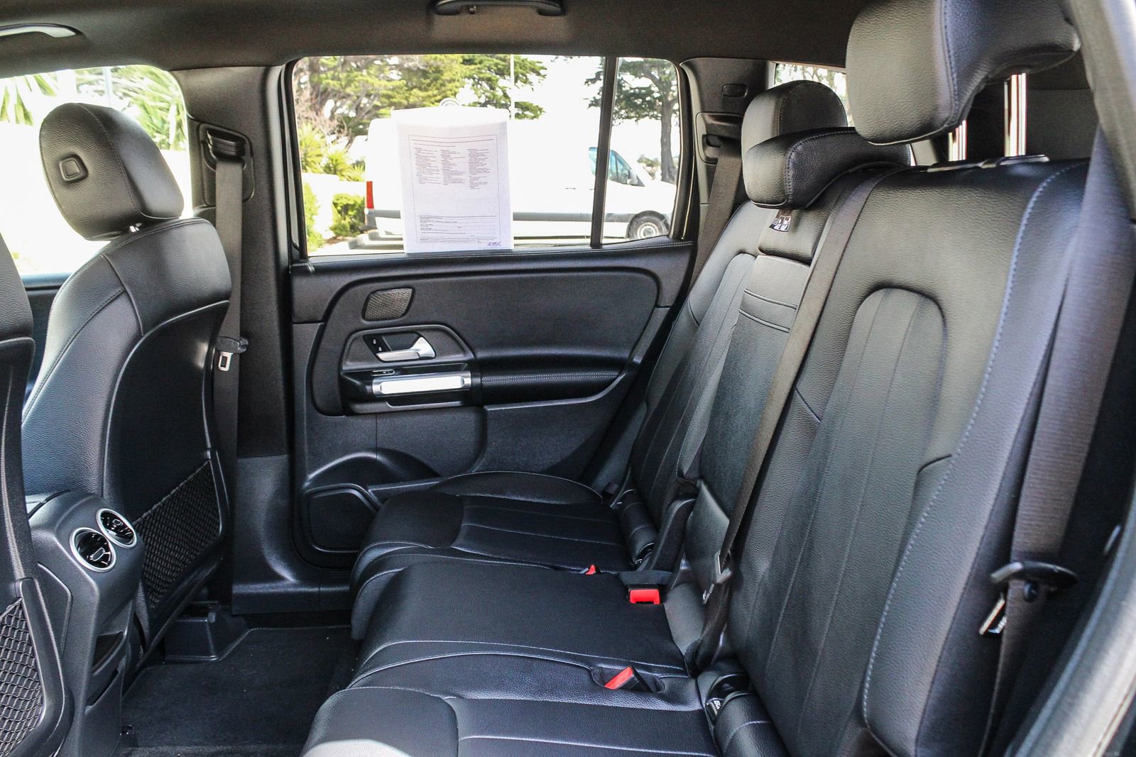 Certified 2026 Mercedes-Benz GLB 250 4MATIC image 21