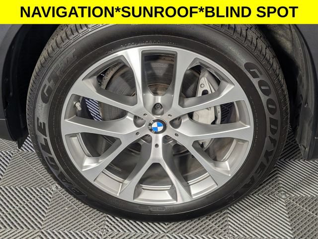 Used 2024 BMW X5 xDrive40i w/ Premium Package AWD/4WD image 8