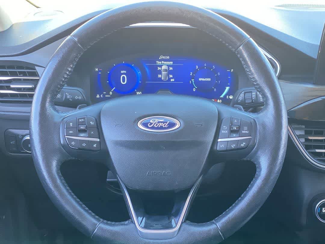 Used 2020 Ford Escape Titanium AWD/4WD image 17