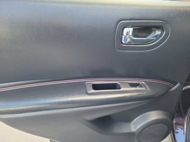Used 2013 Nissan Rogue SL AWD/4WD image 13