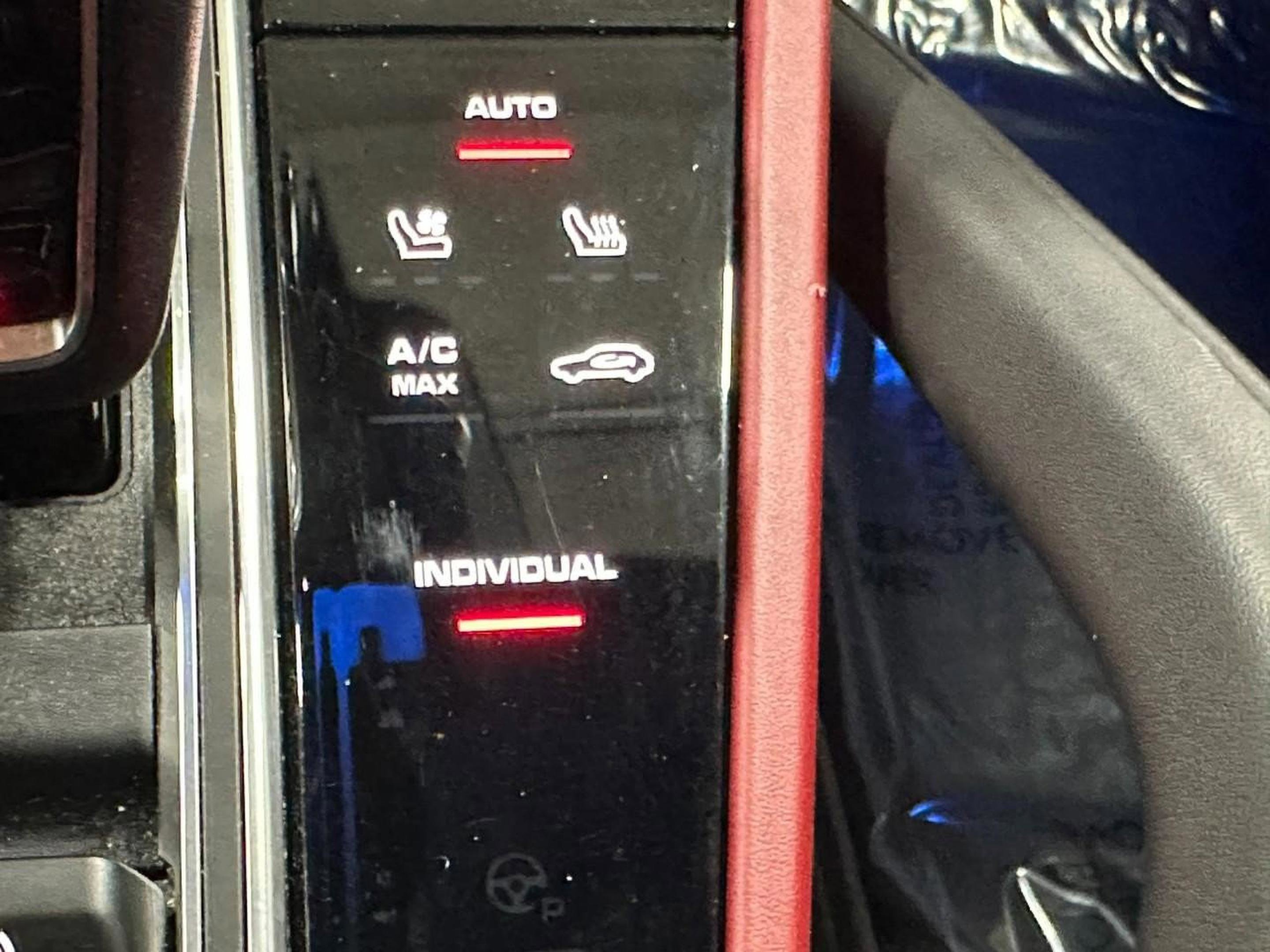 Used 2021 Porsche Cayenne S image 29