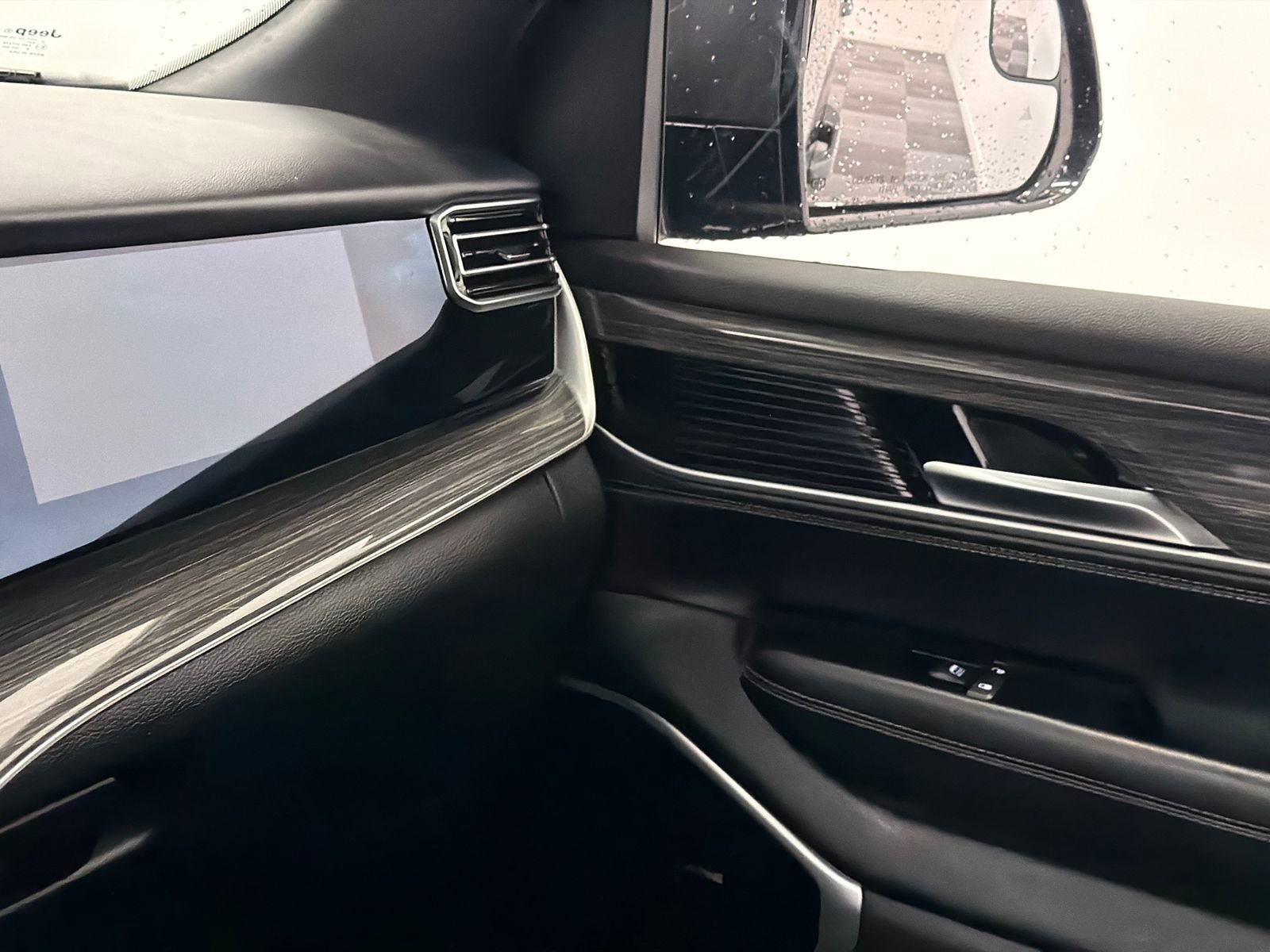 Used 2022 Jeep Wagoneer Series II image 31