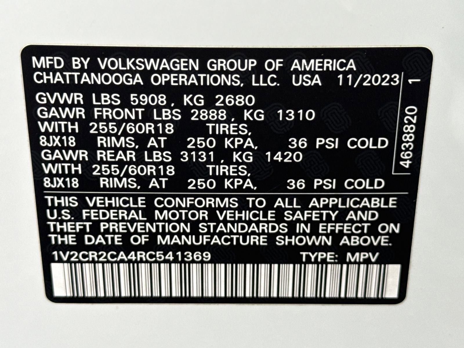 Used 2024 Volkswagen Atlas Peak Edition SE image 28