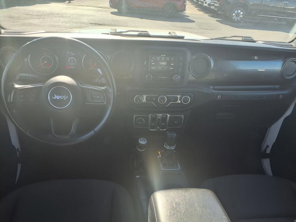Used 2019 Jeep Wrangler Unlimited Sport image 3