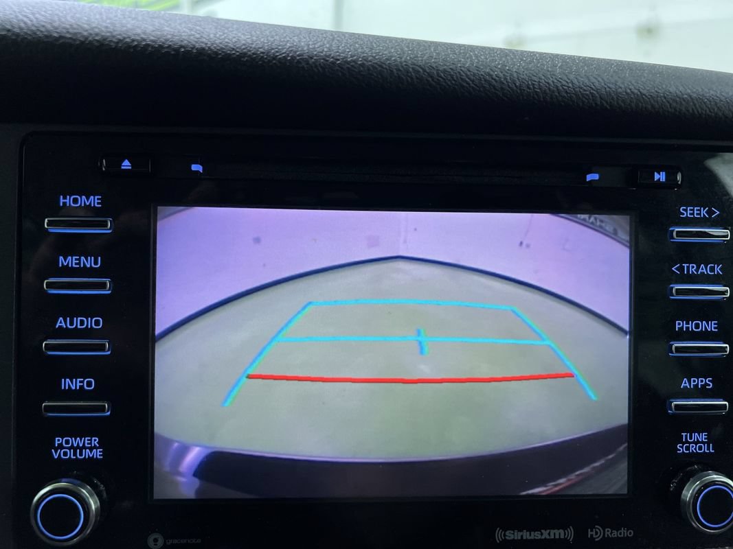 Used 2018 Toyota Sienna LE FWD image 21