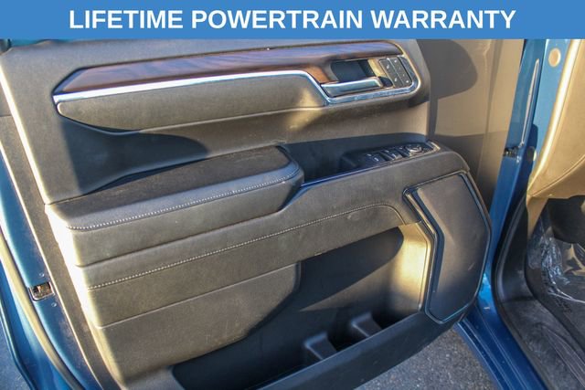 Used 2024 GMC Sierra 1500 SLT image 17