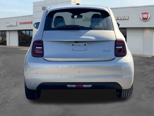 New 2025 FIAT 500 e image 6