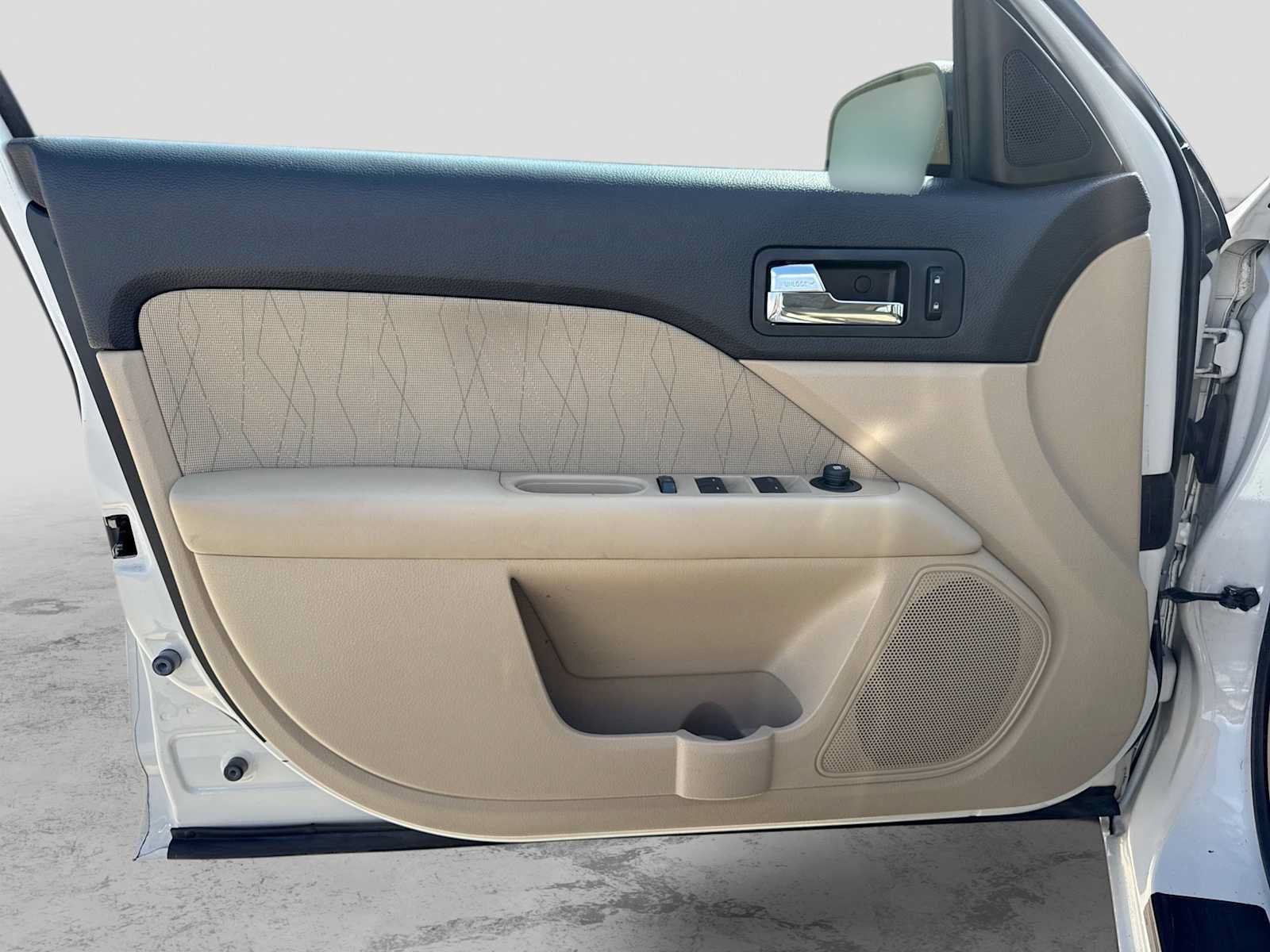 Used 2010 Mercury Milan FWD image 28