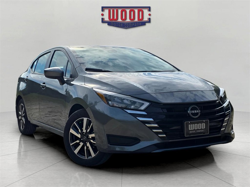 New 2025 Nissan Versa SV w/ Trunk Package