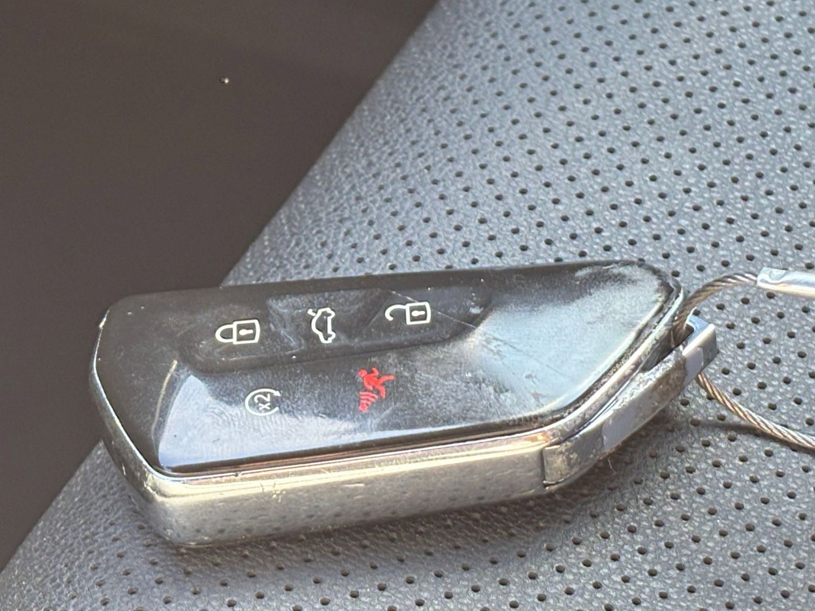 Used 2025 Volkswagen Atlas Cross Sport SE image 22