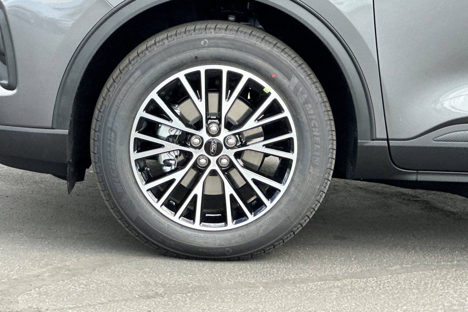 New 2025 Ford Escape SE w/ Class II Trailer Tow Package image 26