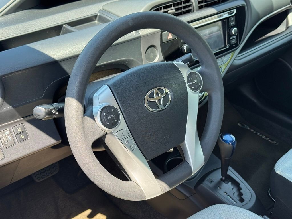 Used 2017 Toyota Prius C One image 16