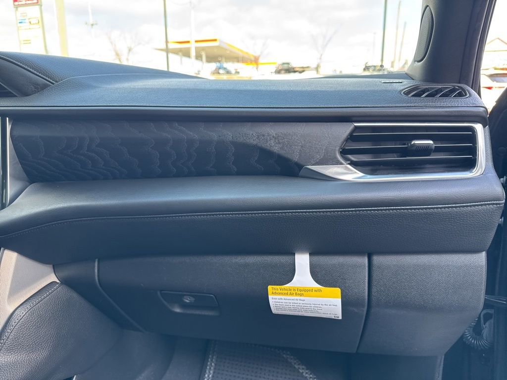 Used 2024 GMC Yukon XL Denali image 24