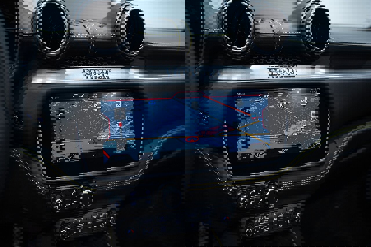 Used 2019 Ferrari Portofino image 58