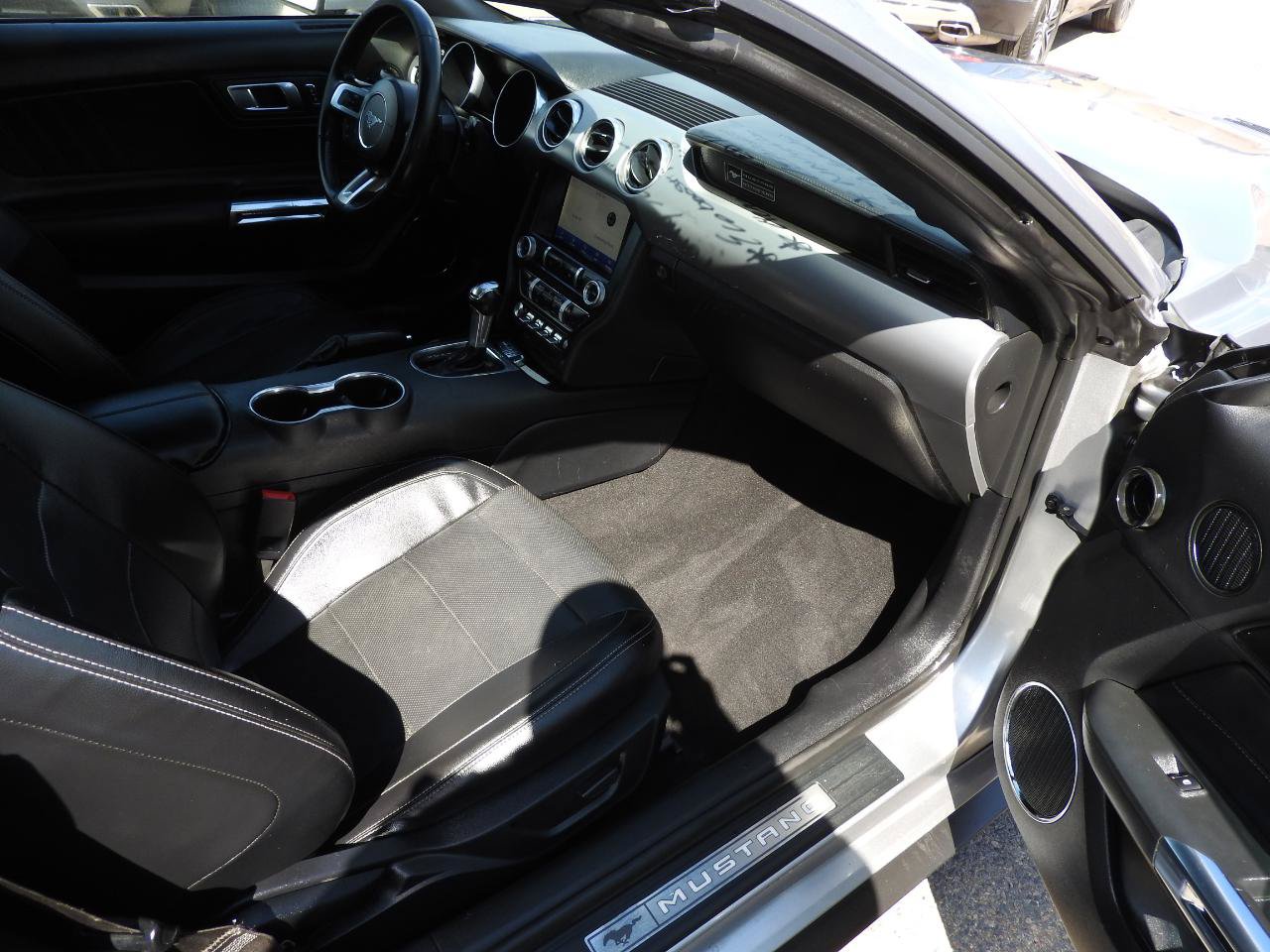 Used 2020 Ford Mustang Premium RWD image 9