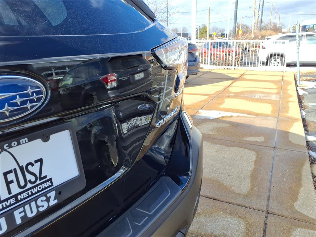 Used 2025 Subaru Outback Premium w/ Popular Package #1A image 26