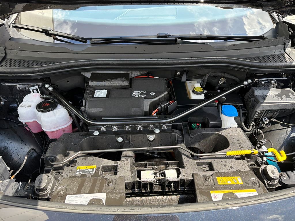 Used 2023 Volkswagen ID.4 Pro AWD/4WD image 23