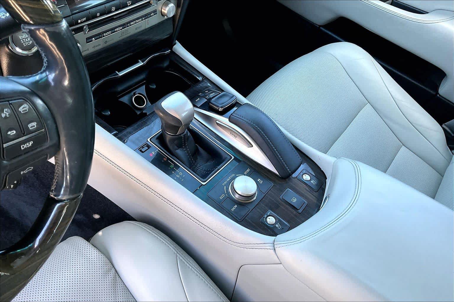 Used 2017 Lexus LS 460 w/ Comfort Package RWD image 17