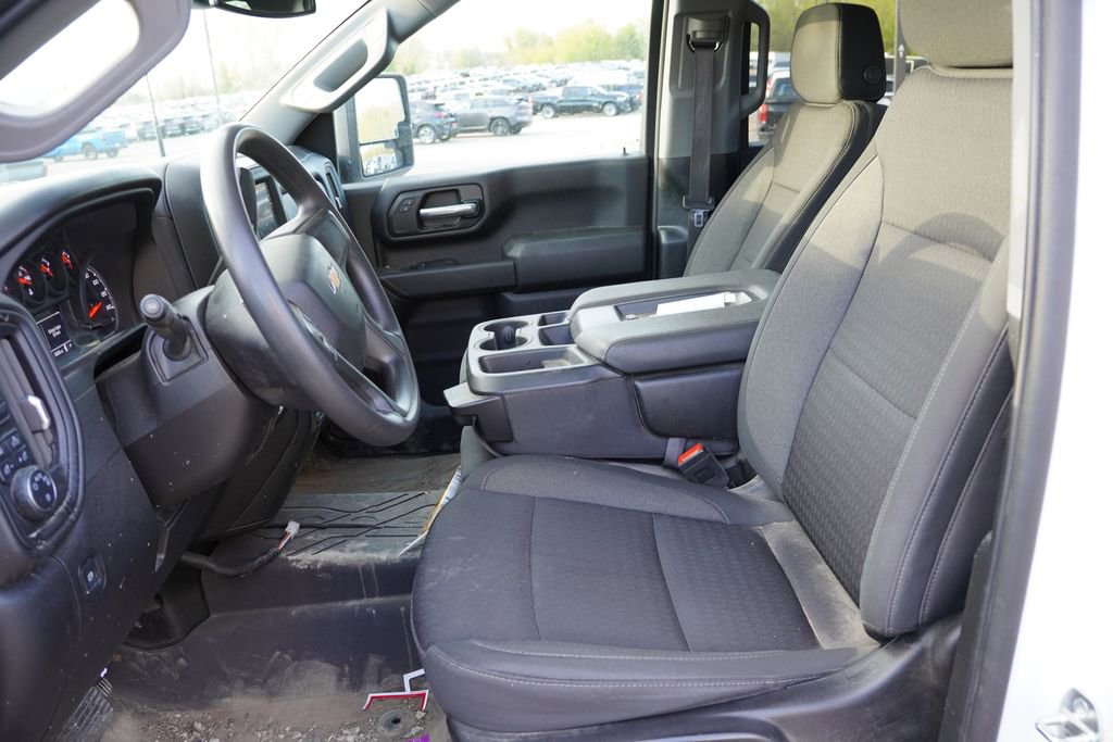 Certified 2024 Chevrolet Silverado 2500 Custom w/ Custom Value Package AWD/4WD image 3