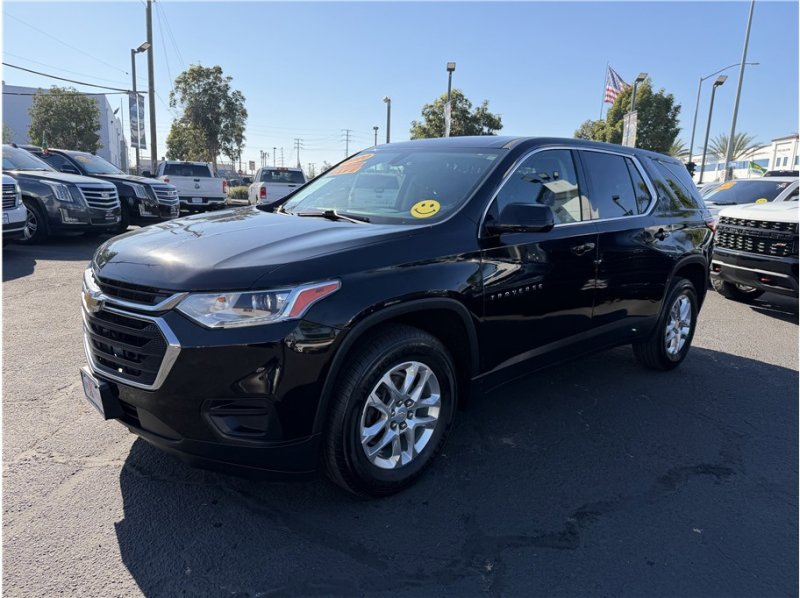Used 2020 Chevrolet Traverse LS image 3
