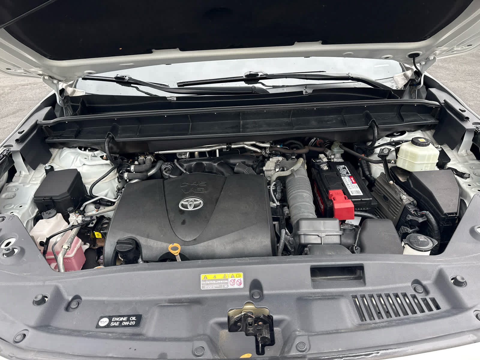 Used 2020 Toyota Highlander L AWD/4WD image 26