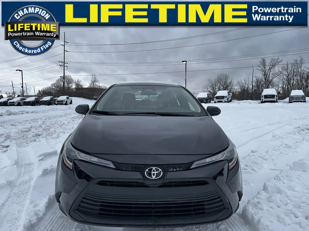 Used 2024 Toyota Corolla LE image 4