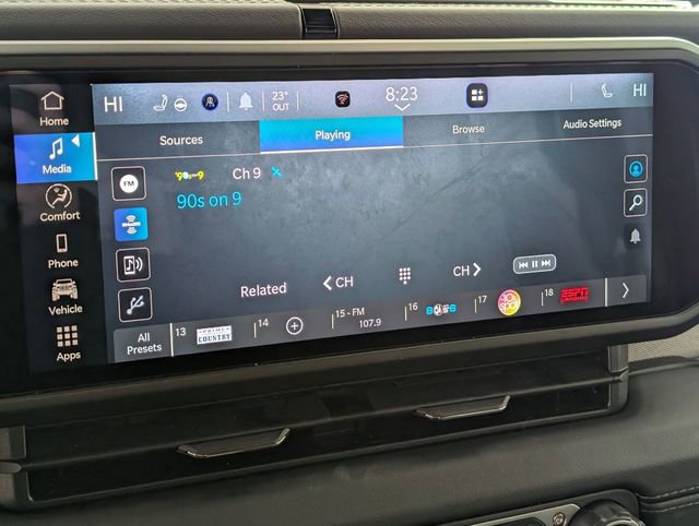 Used 2025 Jeep Wrangler Unlimited Sahara w/ Safety Group image 18