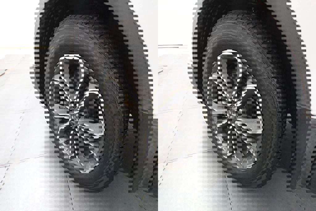 Used 2020 Honda CR-V EX-L image 27