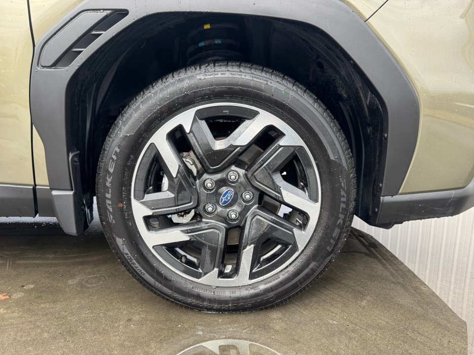 Used 2025 Subaru Forester Limited w/ Protection Package image 29