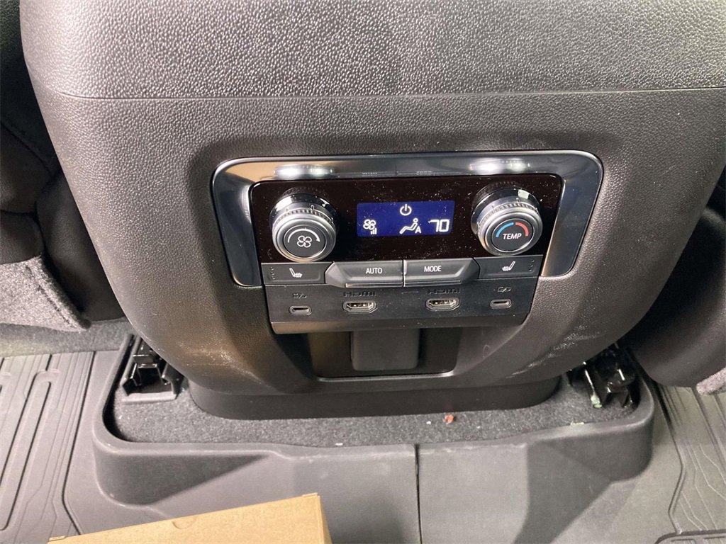 New 2026 GMC Yukon Elevation image 16