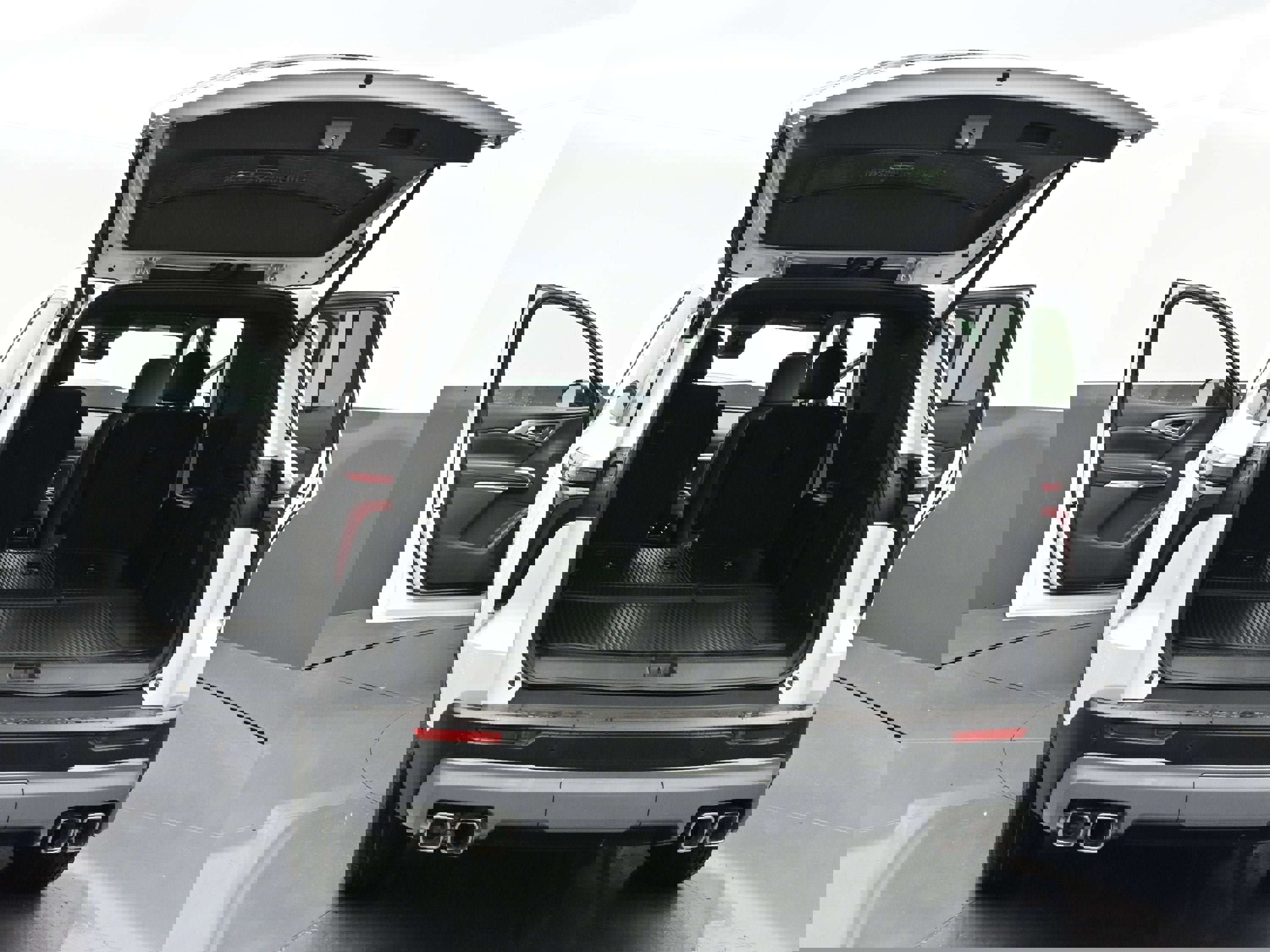 New 2026 Chevrolet Traverse LT FWD image 6