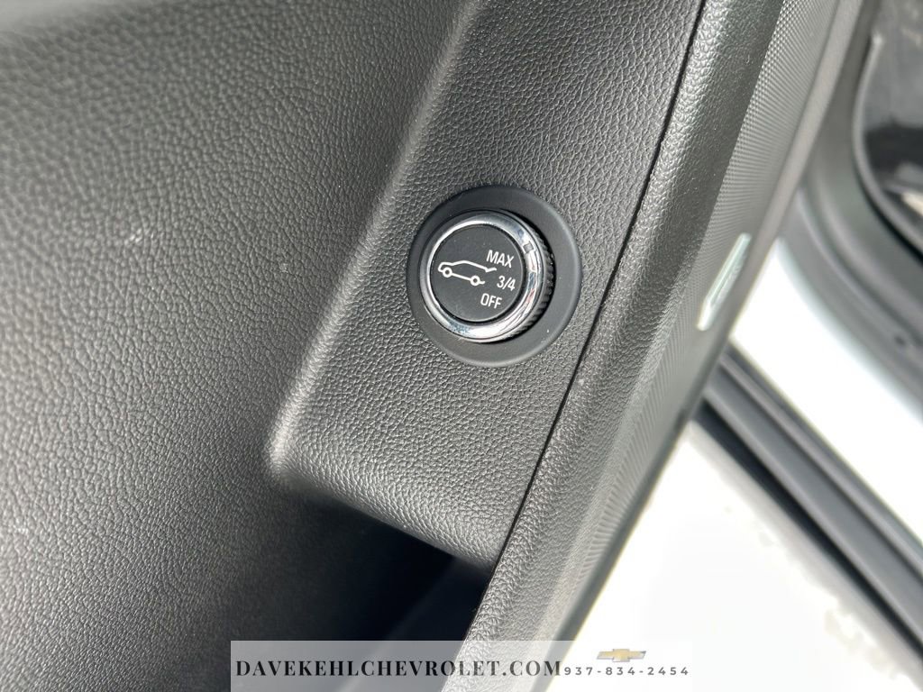 Used 2022 Chevrolet Traverse Premier w/ Redline Edition image 12